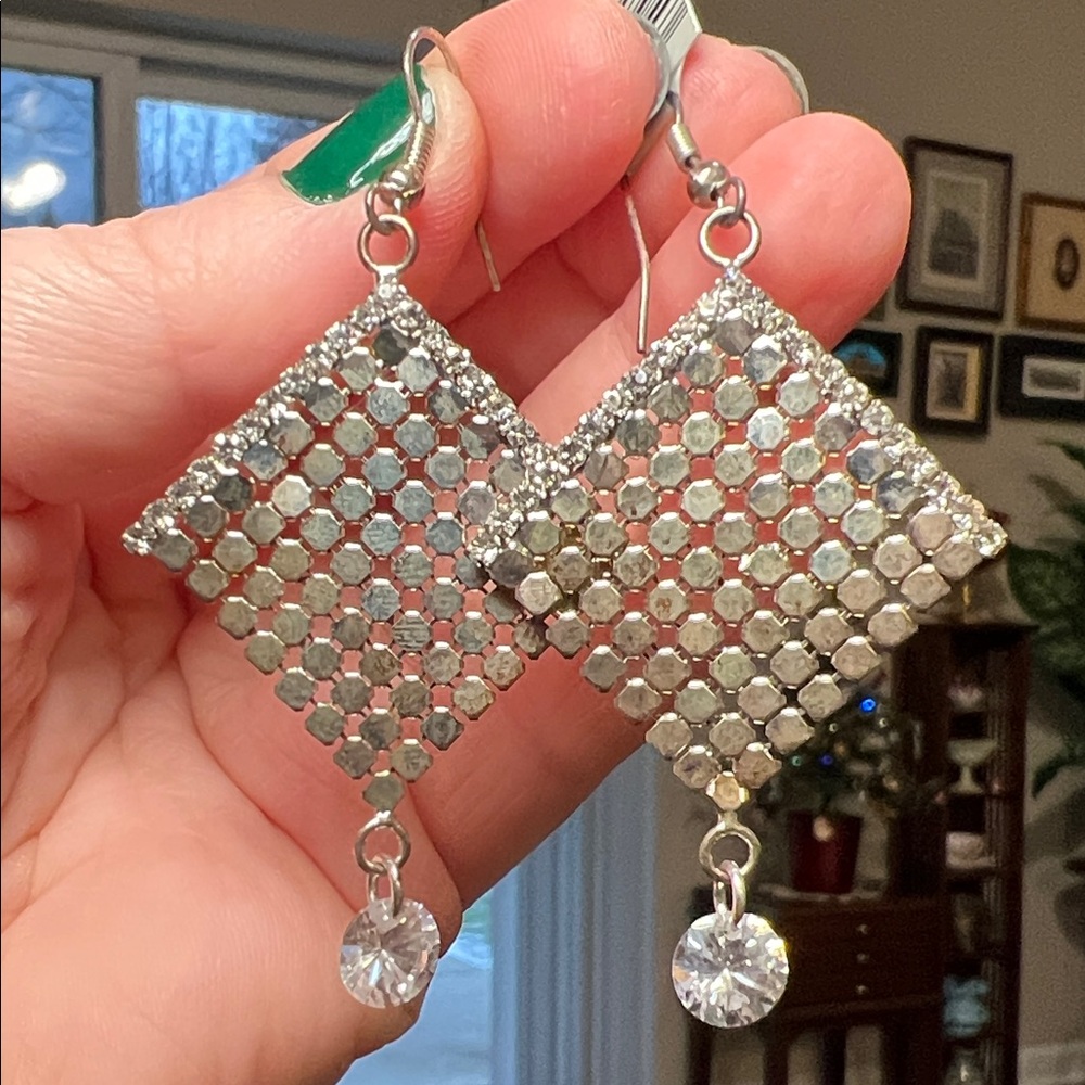 Cache Silver Tone Metal Mesh Rhinestone Crystal Dangle Earrings - Picture 3 of 5